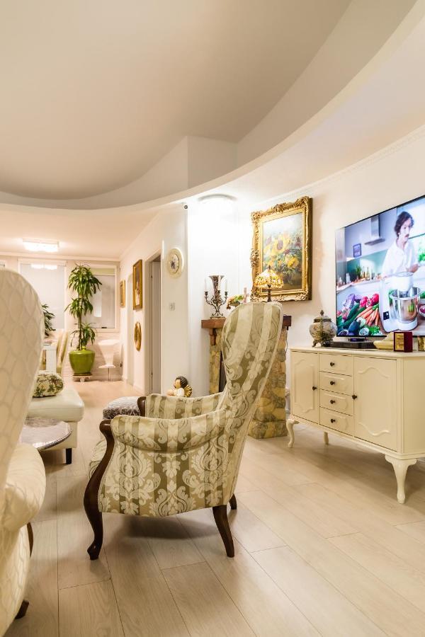 Luxury Apartment Sara Umag Eksteriør bilde