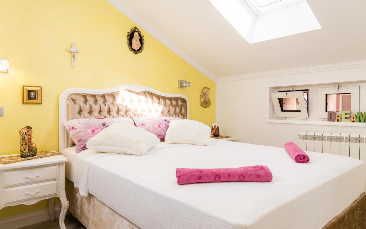 Luxury Apartment Sara Umag Eksteriør bilde